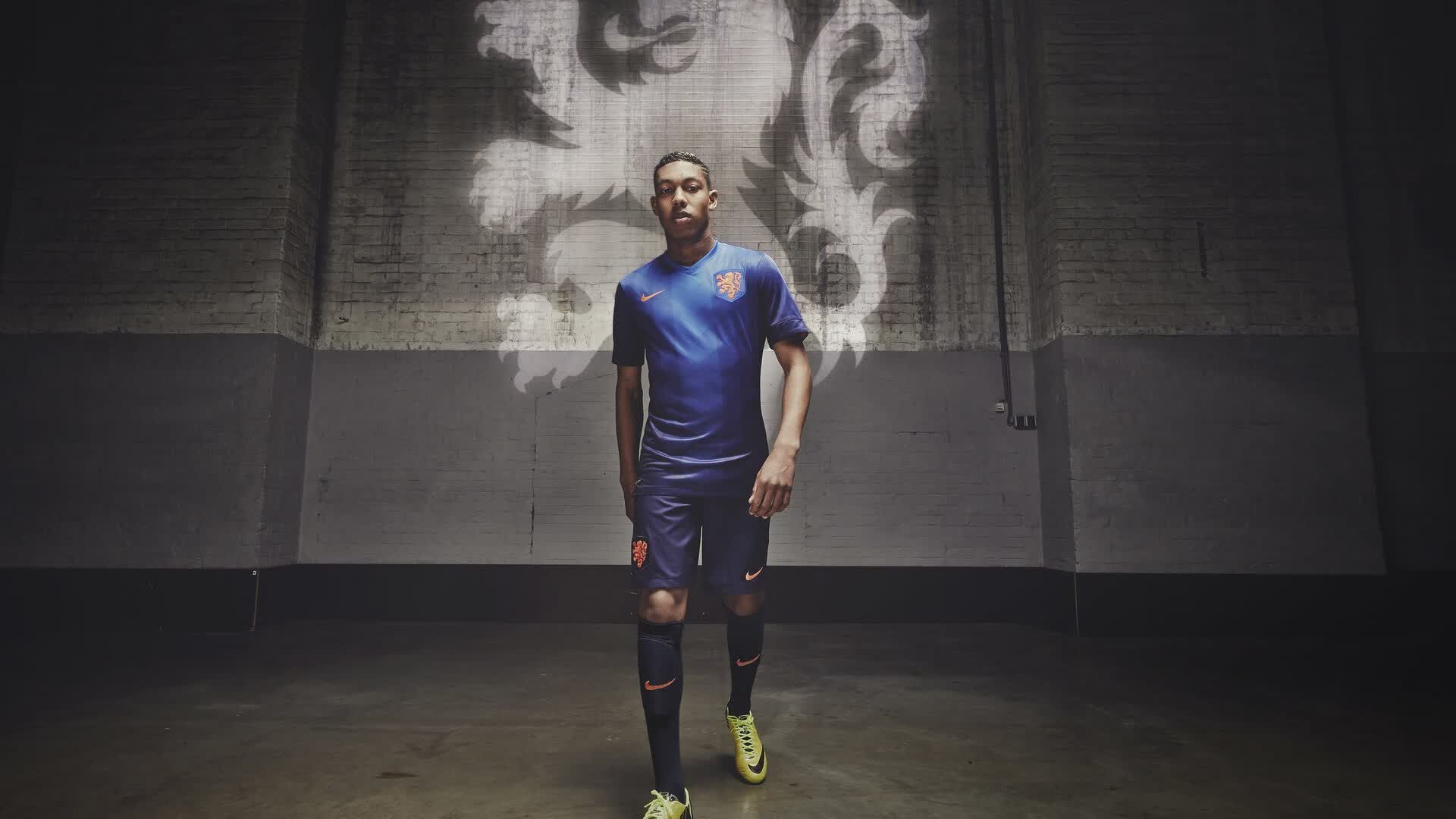 开云足球直播-独造三球！阿尔瓦雷斯天神下凡，莱比锡红牛客场2-0轻取摩洛哥，阿根廷新核扛起全队